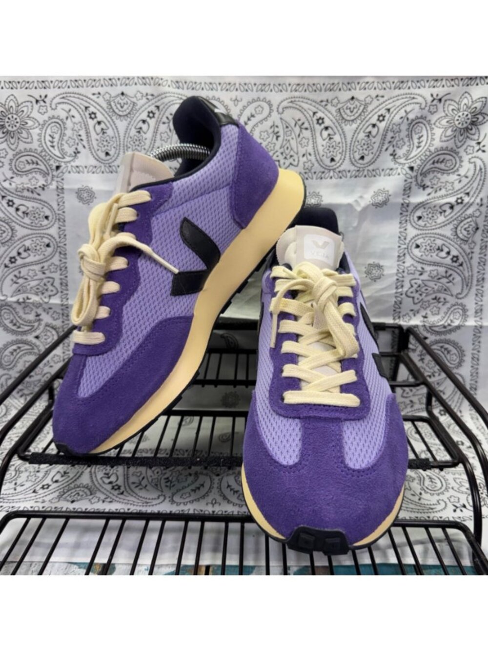 VEJA RIO BRANCO II ALVEOMESH/LAVANDER/BLACK WOMANS 7 MSRP 170.00 WORN 2X - Picture 2 of 10